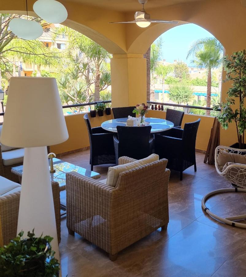 Апартаменты Luxury Blue Coast Seaside Retreat Марбелья Экстерьер фото